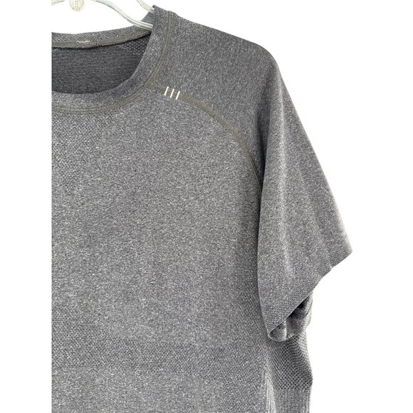 Lululemon Mens Heathered Gray Short Sleeve T-Shirt Size L - Picture 3 of 10